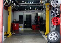 BORRACHARIA JK - PNEUS E RODAS. Automóvel Nacional - Loja de Pneu em São Paulo SP